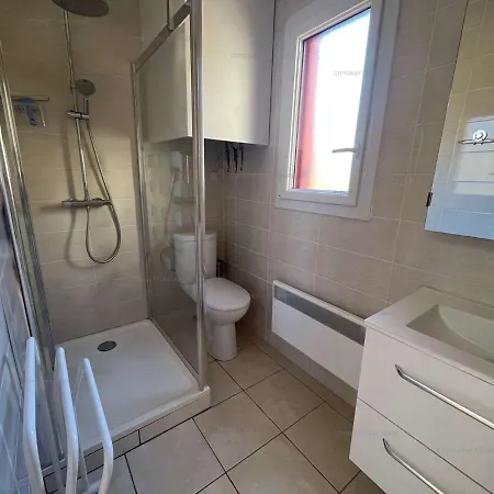 2ro601e Agreable T2 Cabine Avec Grande Terrasse Parking Prive Vue Degagee * Collioure