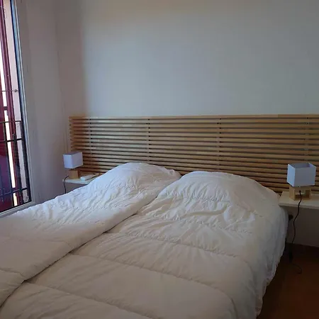 2ro601e Agreable T2 Cabine Avec Grande Terrasse Parking Prive Vue Degagee Appartamento